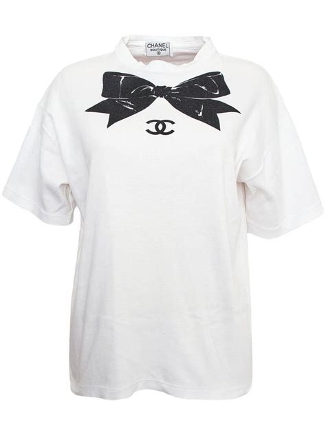 t-shirt chanel bianca|pre owned Chanel shirts.